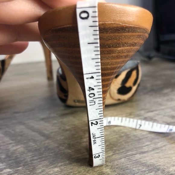 D&G Animal Print Fur Diamond Buckle Point Toe Heel - Picture 10 of 16